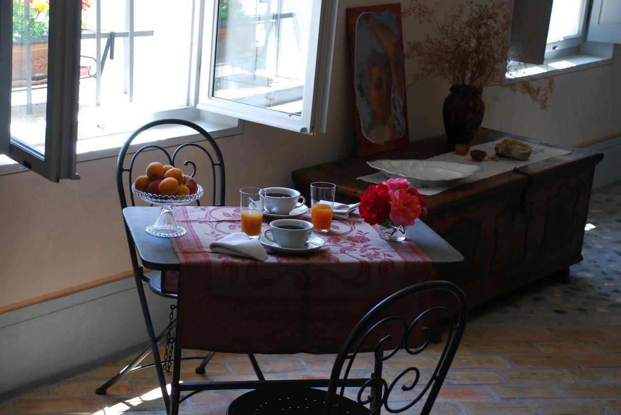 Borgo Palazzo Steffaneo Bed & Breakfast San Vito al Torre Exterior photo